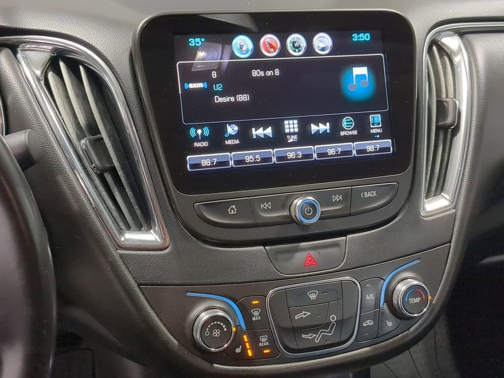 Thumbnail: 2018 Chevrolet Malibu - 34