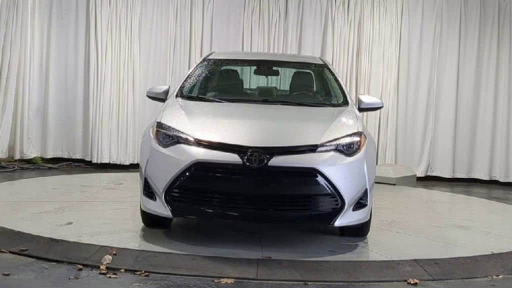 Thumbnail: 2018 Toyota Corolla - 3