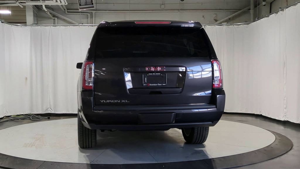 Thumbnail: 2016 GMC Yukon XL - 9