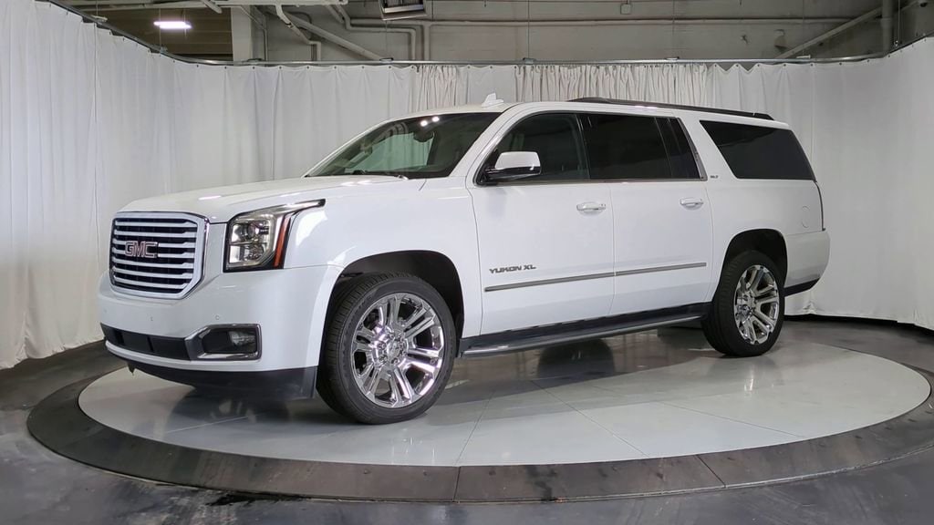 Thumbnail: 2023 Chevrolet Tahoe - 5