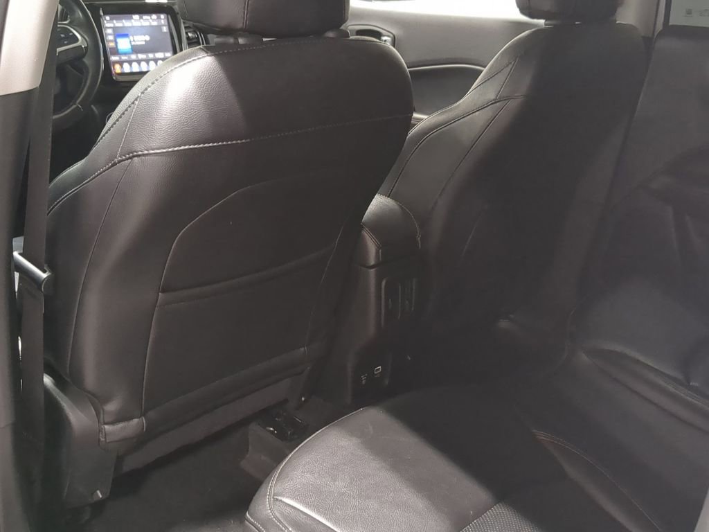 Thumbnail: 2019 Jeep Compass - 20