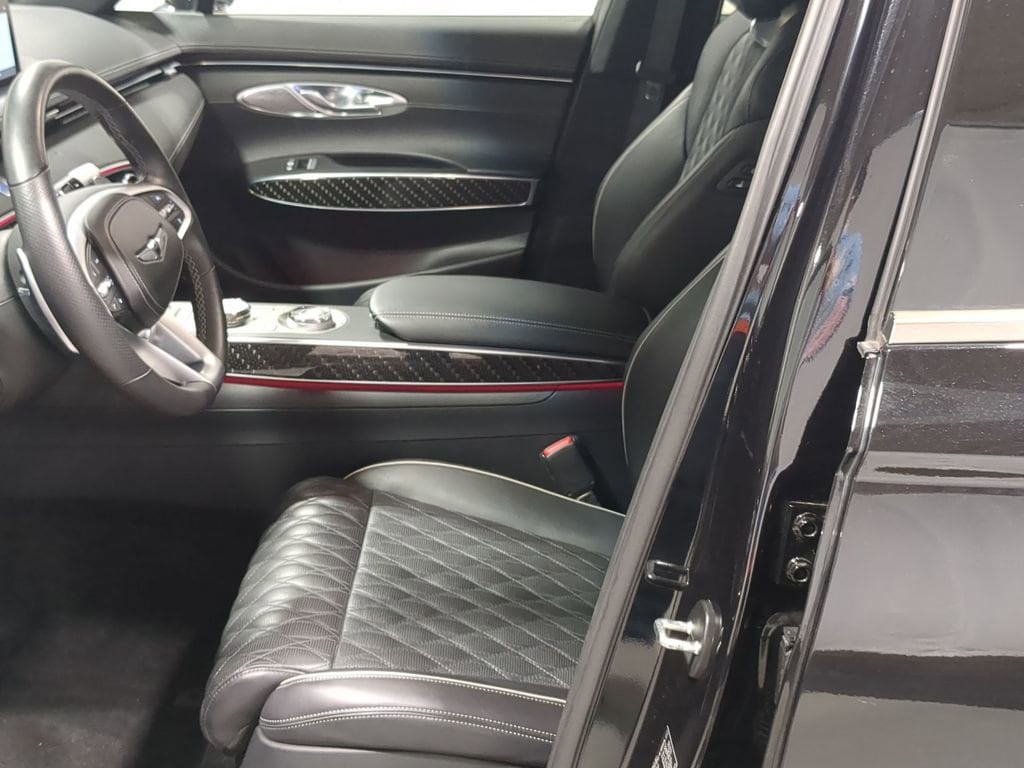 Thumbnail: 2024 Genesis GV70 - 20