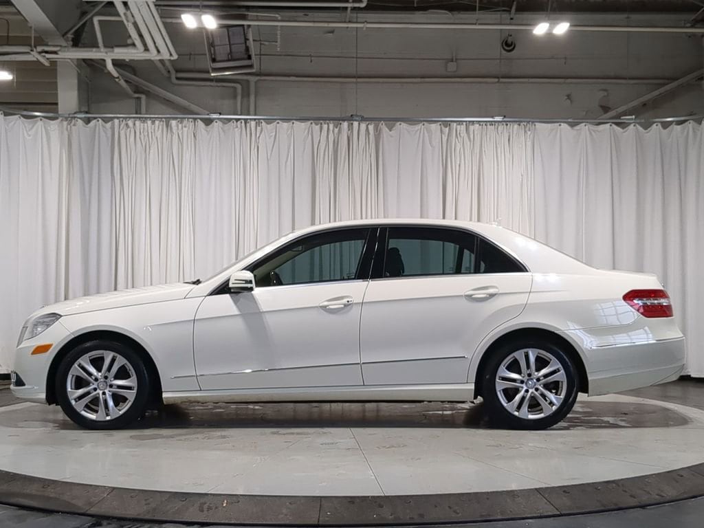 Thumbnail: 2011 Mercedes-Benz E-Class - 13