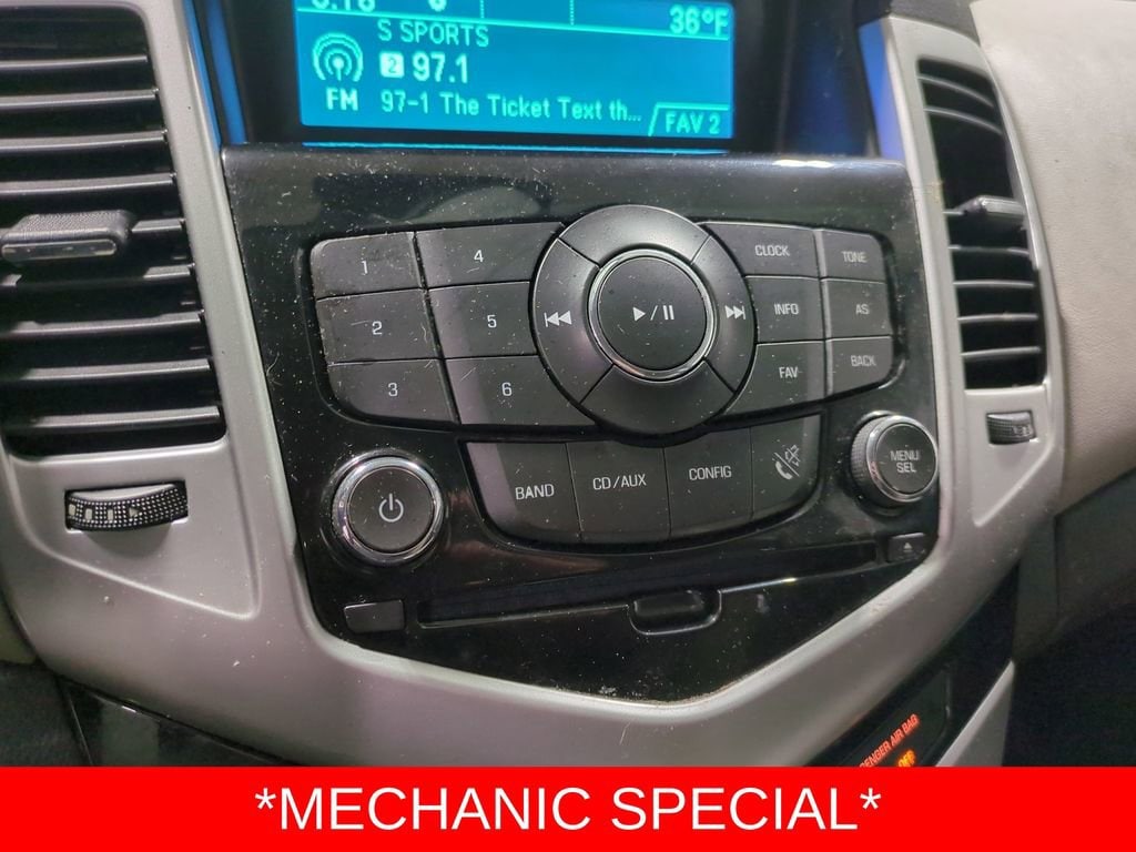 Thumbnail: 2014 Chevrolet Cruze - 26