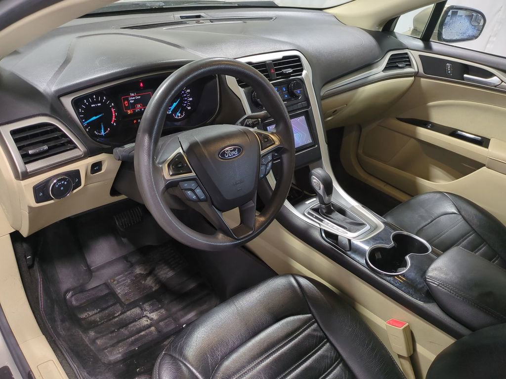 Thumbnail: 2015 Ford Fusion - 12