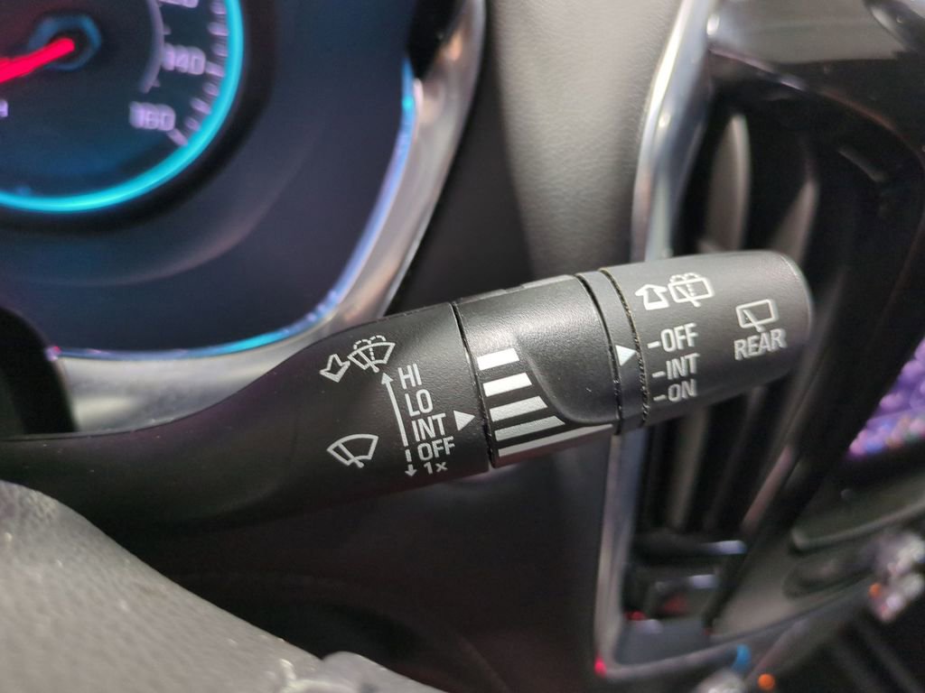 Thumbnail: 2022 Chevrolet Traverse - 31