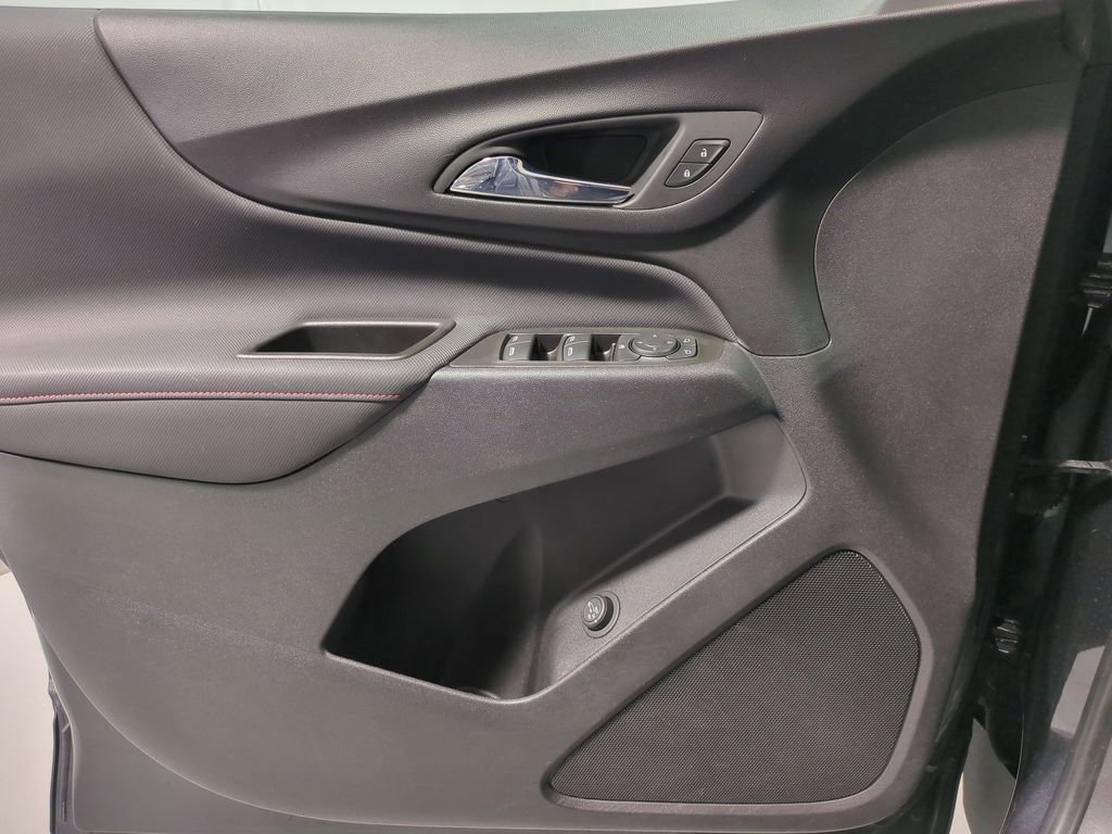 Thumbnail: 2022 Chevrolet Equinox - 29