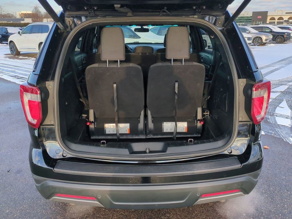 Thumbnail: 2019 Ford Explorer - 31