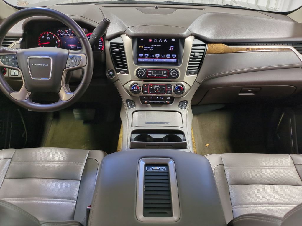 2016 GMC Yukon XL Denali 17