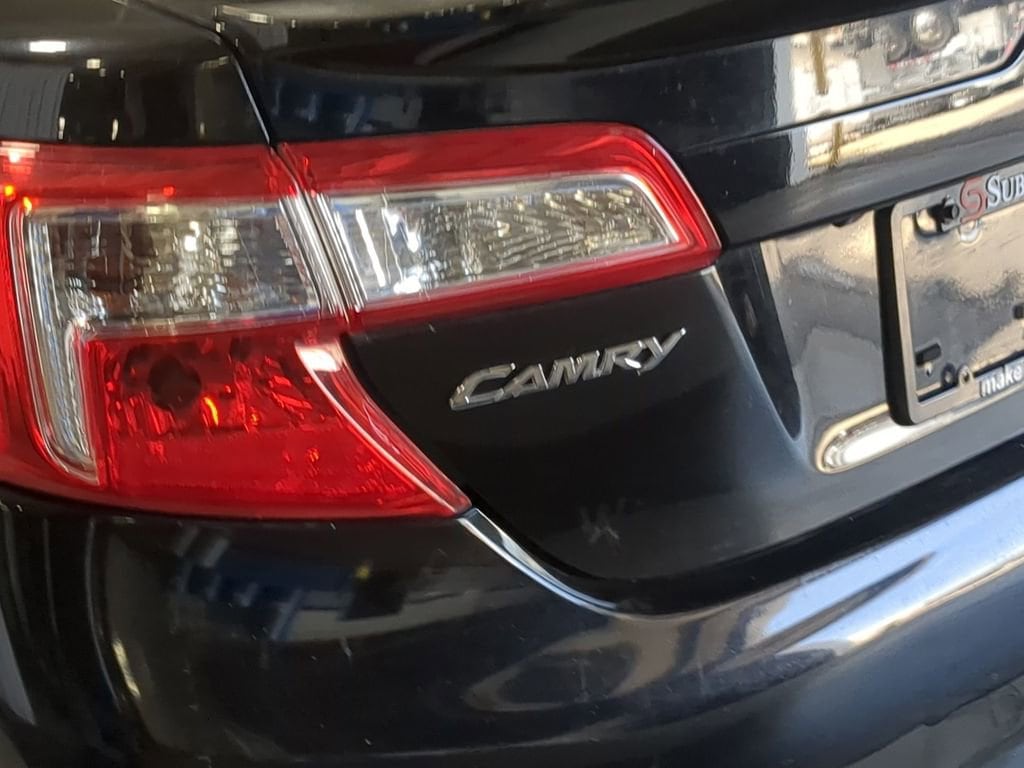 Thumbnail: 2014 Toyota Camry - 16