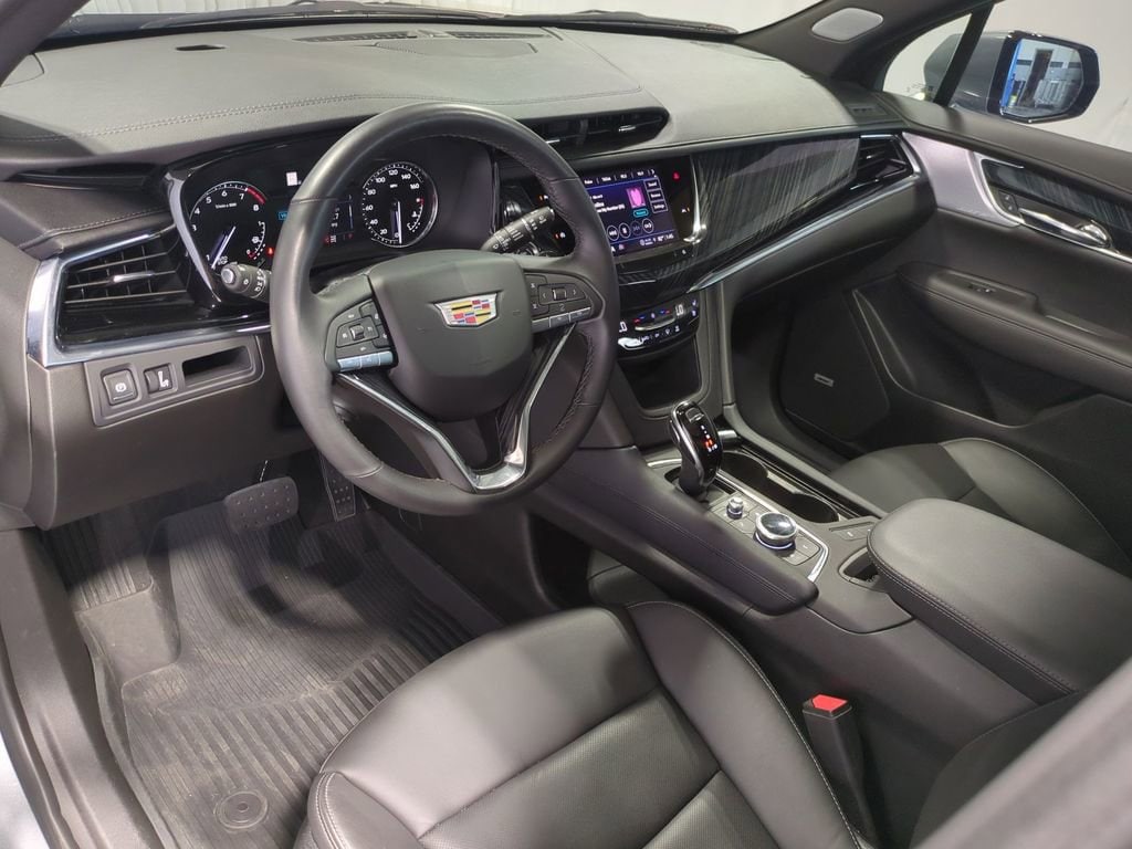 Thumbnail: 2025 Cadillac XT6 - 10