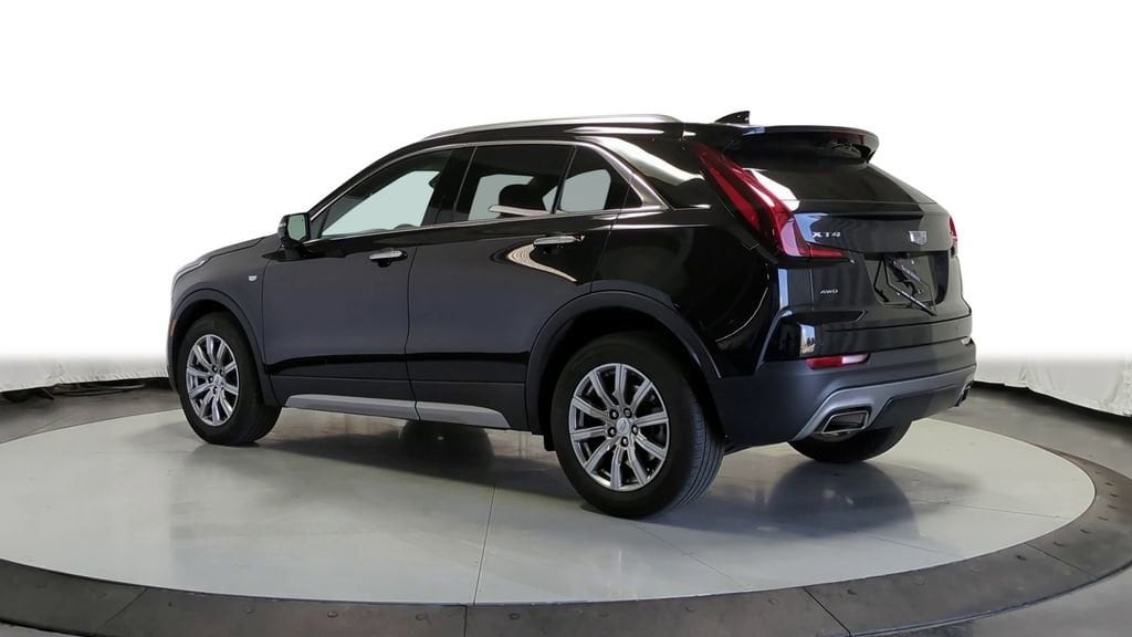 2022 Cadillac XT4 Premium Luxury 8