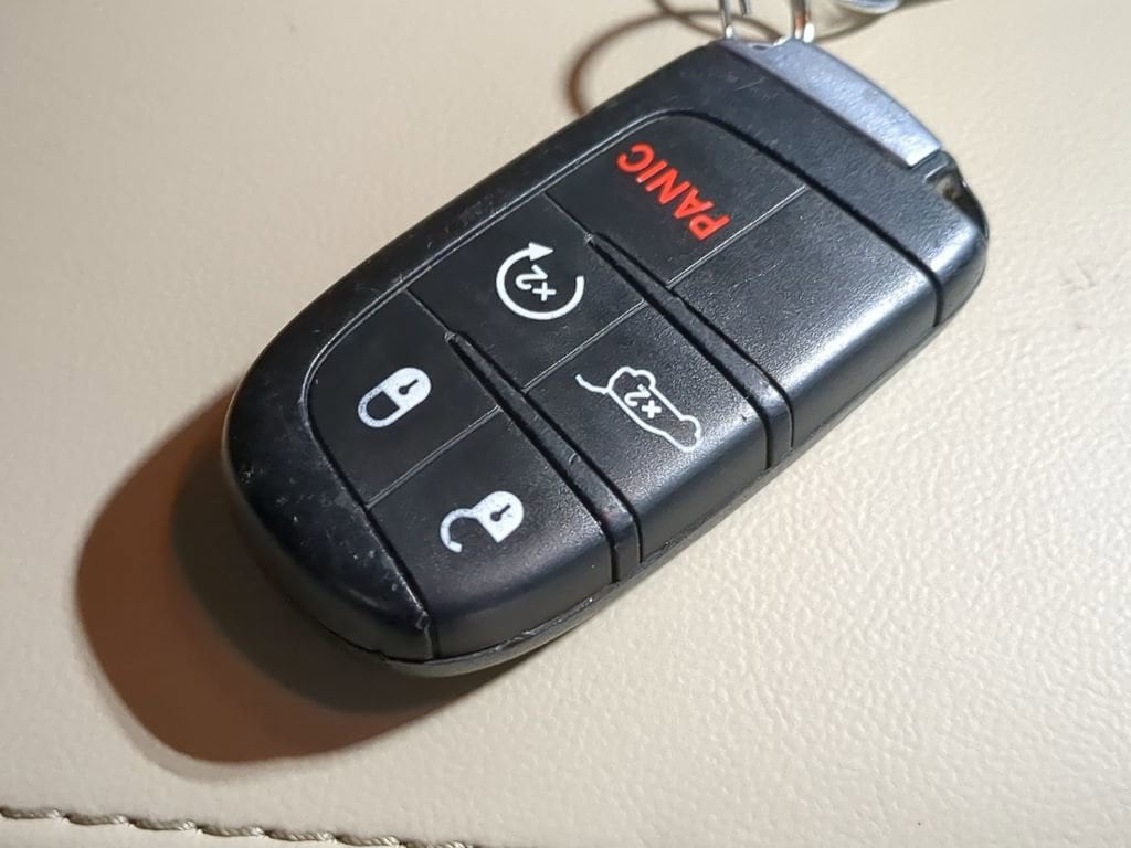 Thumbnail: 2020 Jeep Grand Cherokee - 46