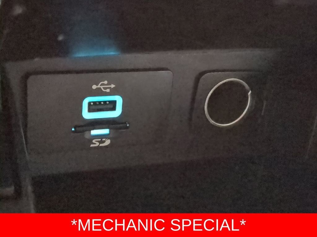 Thumbnail: 2016 Ford Explorer - 39