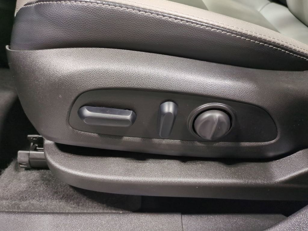 Thumbnail: 2018 Chevrolet Equinox - 21