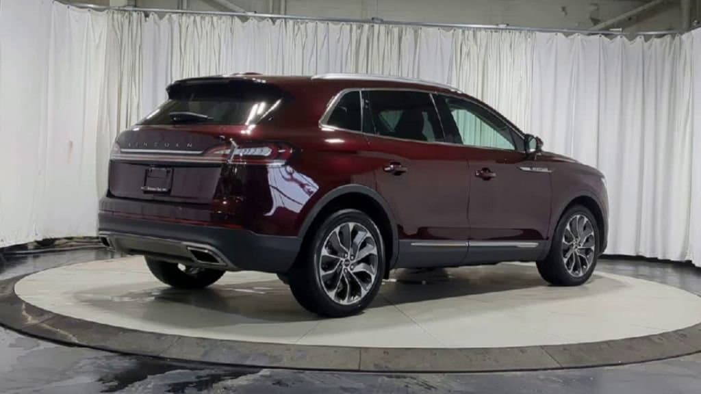 Thumbnail: 2023 Lincoln Nautilus - 8