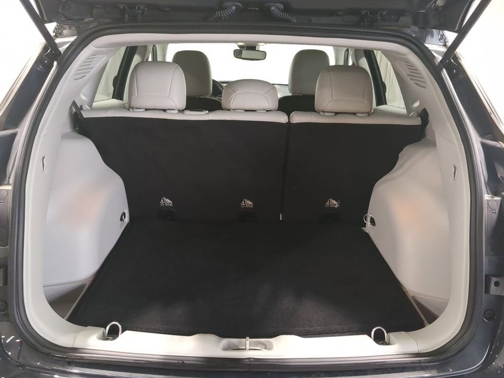 Thumbnail: 2018 Jeep Compass - 46