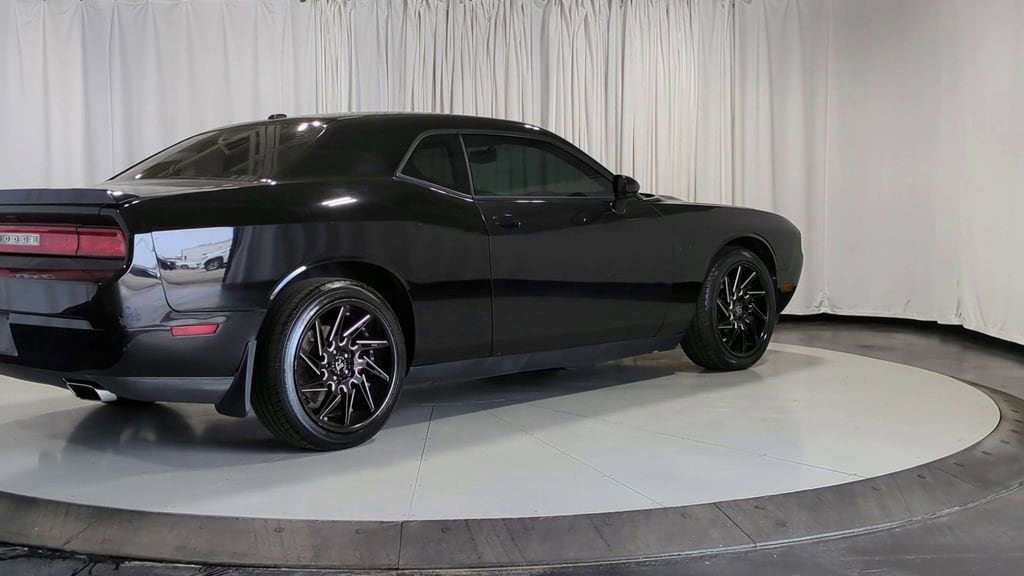 Thumbnail: 2014 Dodge Challenger - 10