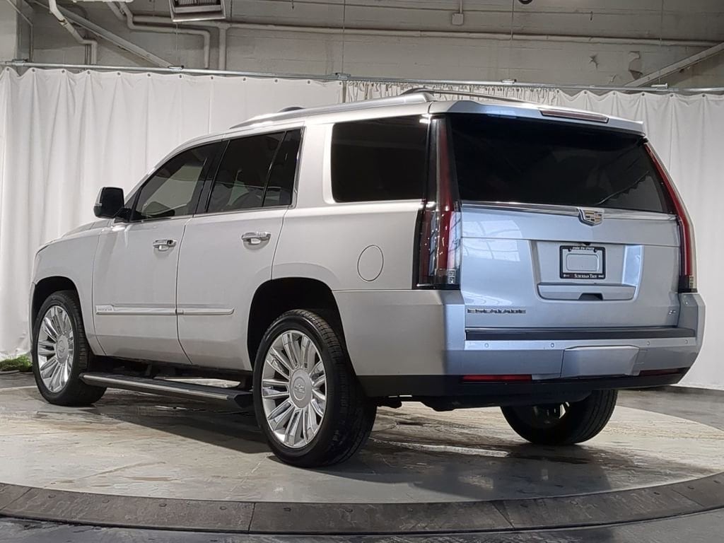 Thumbnail: 2015 Cadillac Escalade - 15