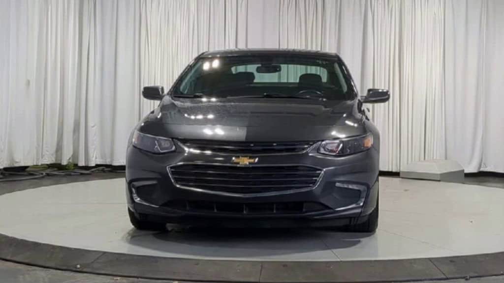 Thumbnail: 2018 Chevrolet Malibu - 3
