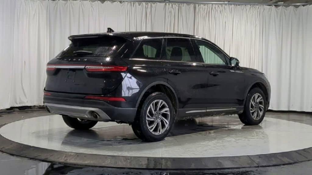 Thumbnail: 2023 Lincoln Corsair - 8