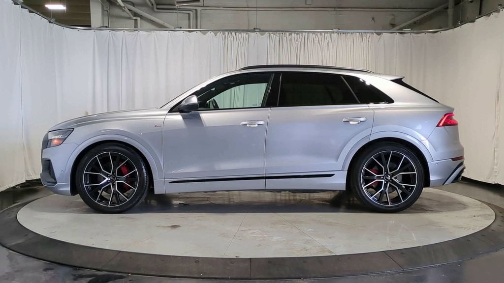 Thumbnail: 2022 Audi Q8 - 5