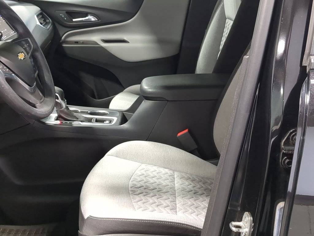 Thumbnail: 2022 Chevrolet Equinox - 29