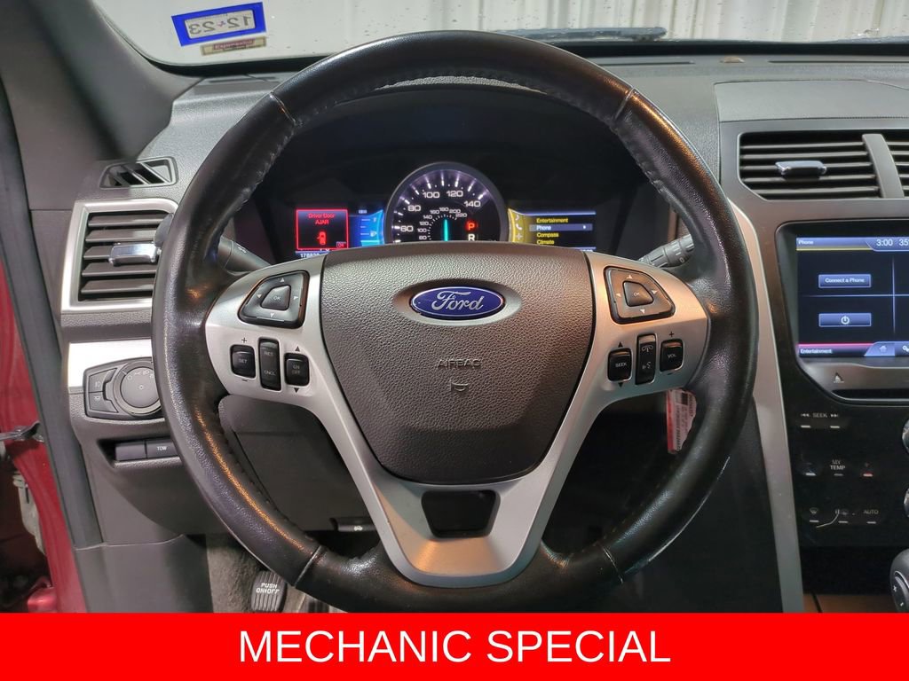 Thumbnail: 2013 Ford Explorer - 21