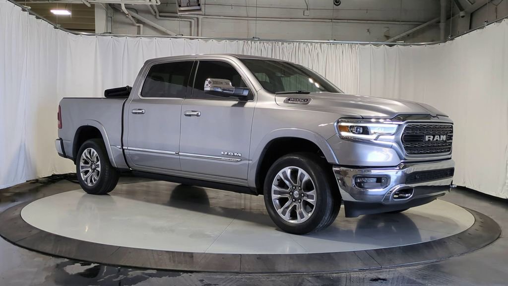 2022 Ram 1500 Limited photo 2