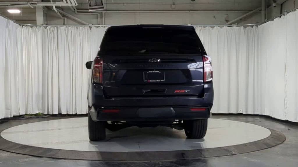 Thumbnail: 2023 Chevrolet Suburban - 9