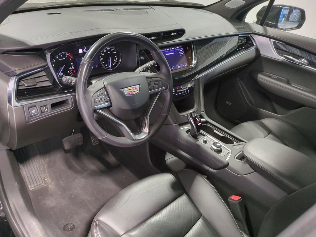 Thumbnail: 2023 Cadillac XT6 - 12