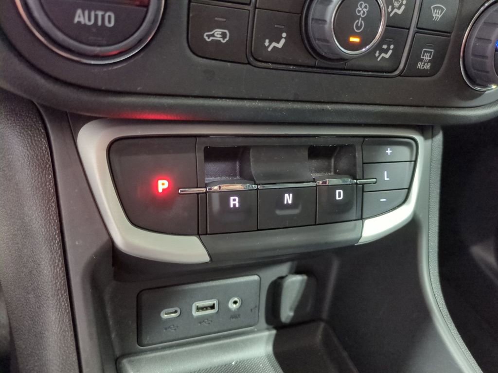 Thumbnail: 2022 GMC Terrain - 37