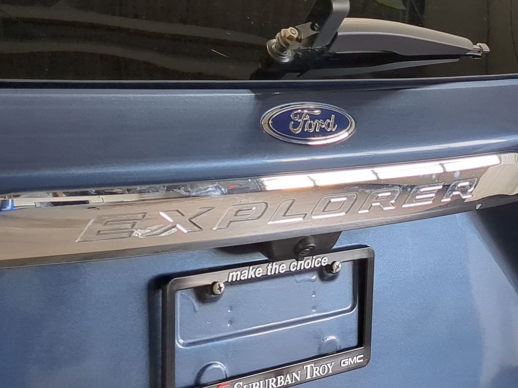 Thumbnail: 2020 Ford Explorer - 16