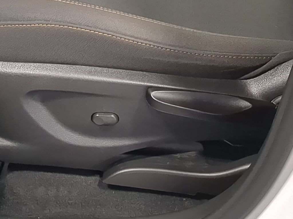 Thumbnail: 2019 Chevrolet Trax - 21