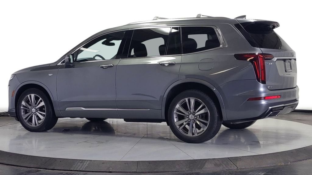 Thumbnail: 2021 Cadillac XT6 - 6