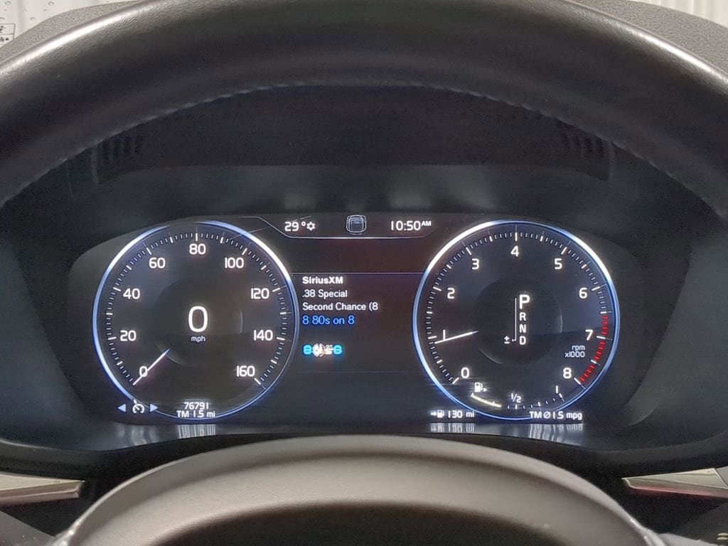 Thumbnail: 2020 Volvo XC60 - 39