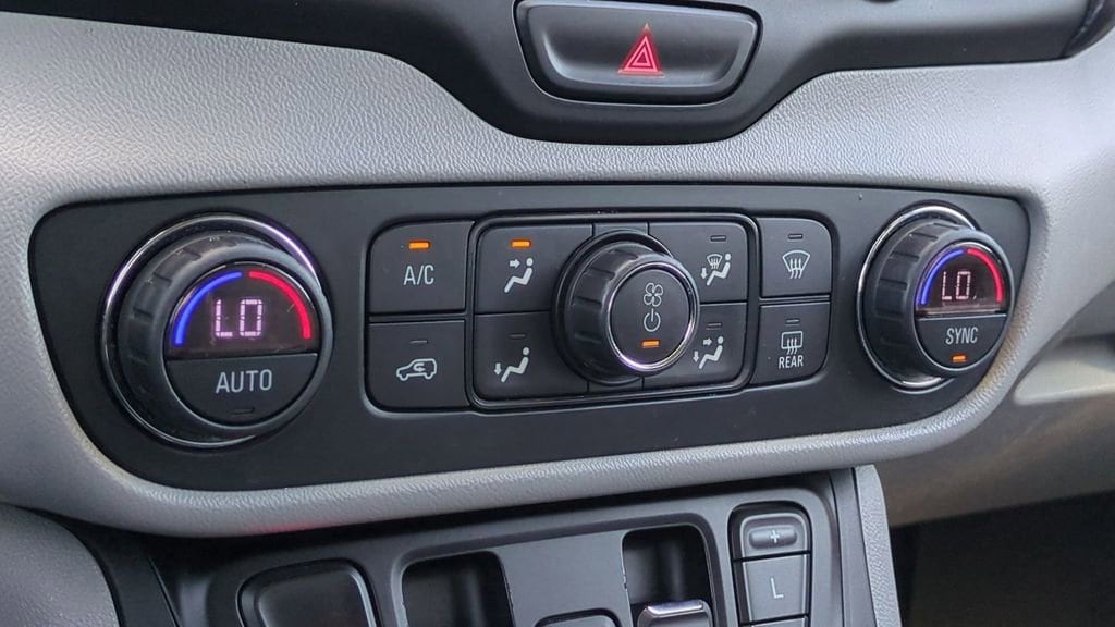 Thumbnail: 2018 GMC Terrain - 35