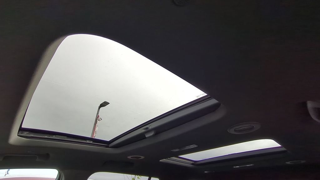 Thumbnail: 2022 Chevrolet Traverse - 18