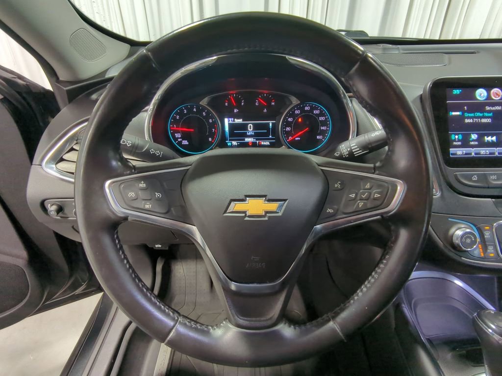 Thumbnail: 2018 Chevrolet Malibu - 28