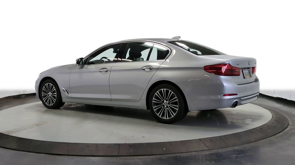 Thumbnail: 2018 BMW 5 Series - 8