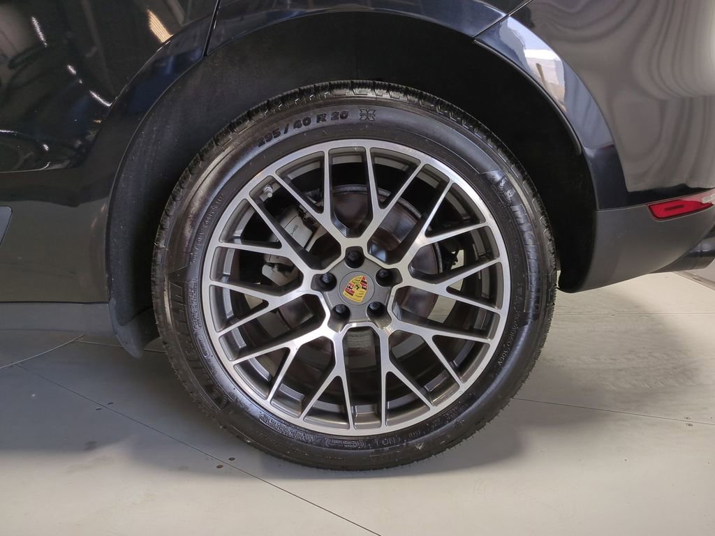 2018 Porsche Macan S 12