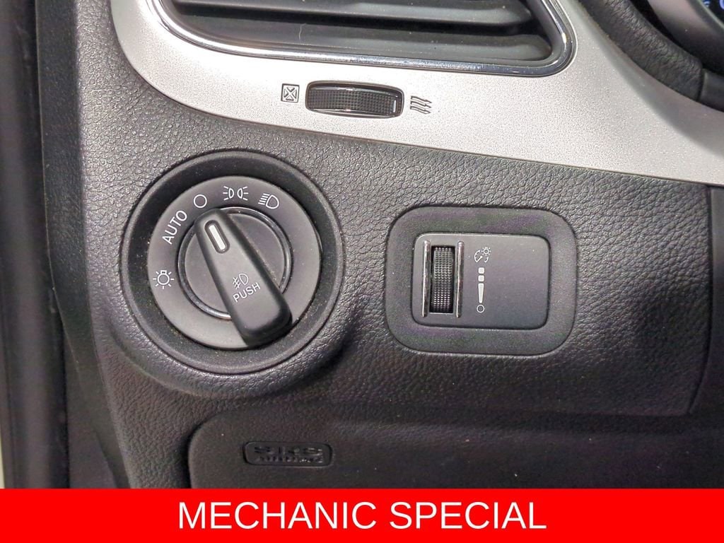 Thumbnail: 2013 Dodge Journey - 27