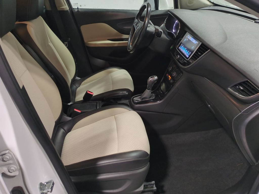 Thumbnail: 2018 Buick Encore - 26