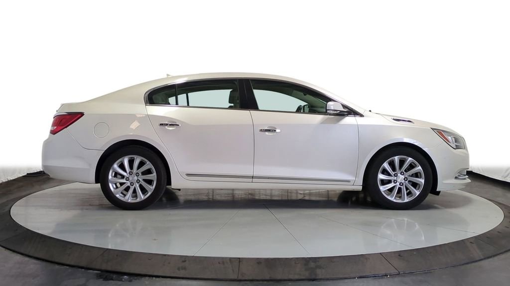 Thumbnail: 2014 Buick LaCrosse - 11