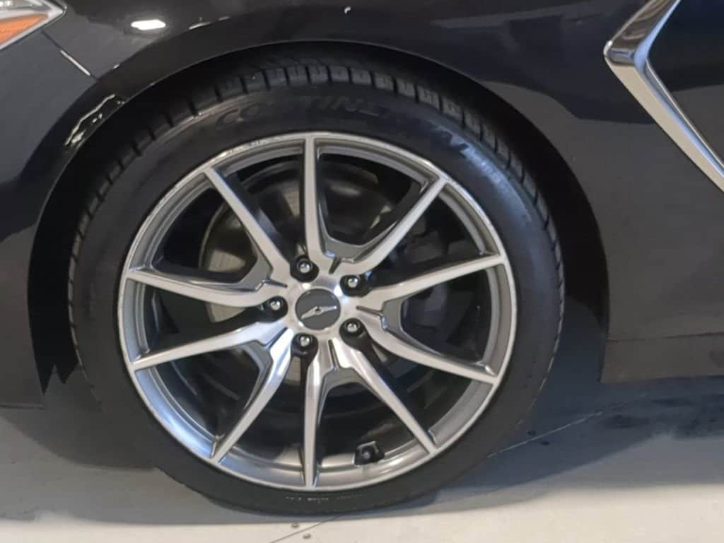 Thumbnail: 2019 Genesis G70 - 17