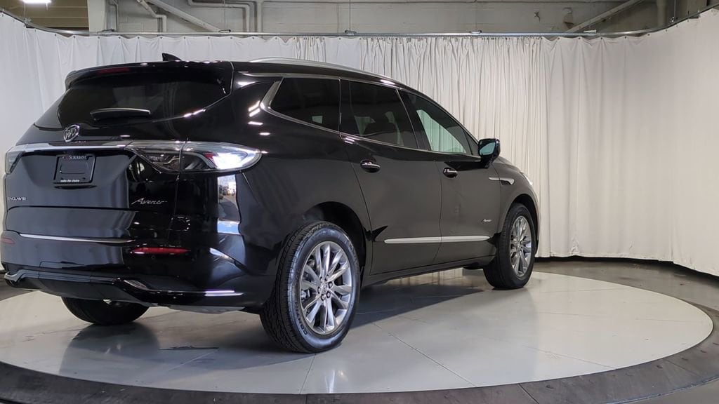 Thumbnail: 2023 Buick Enclave - 8