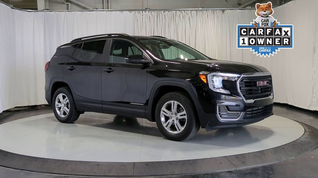 2022 Gmc Terrain SLE photo 2