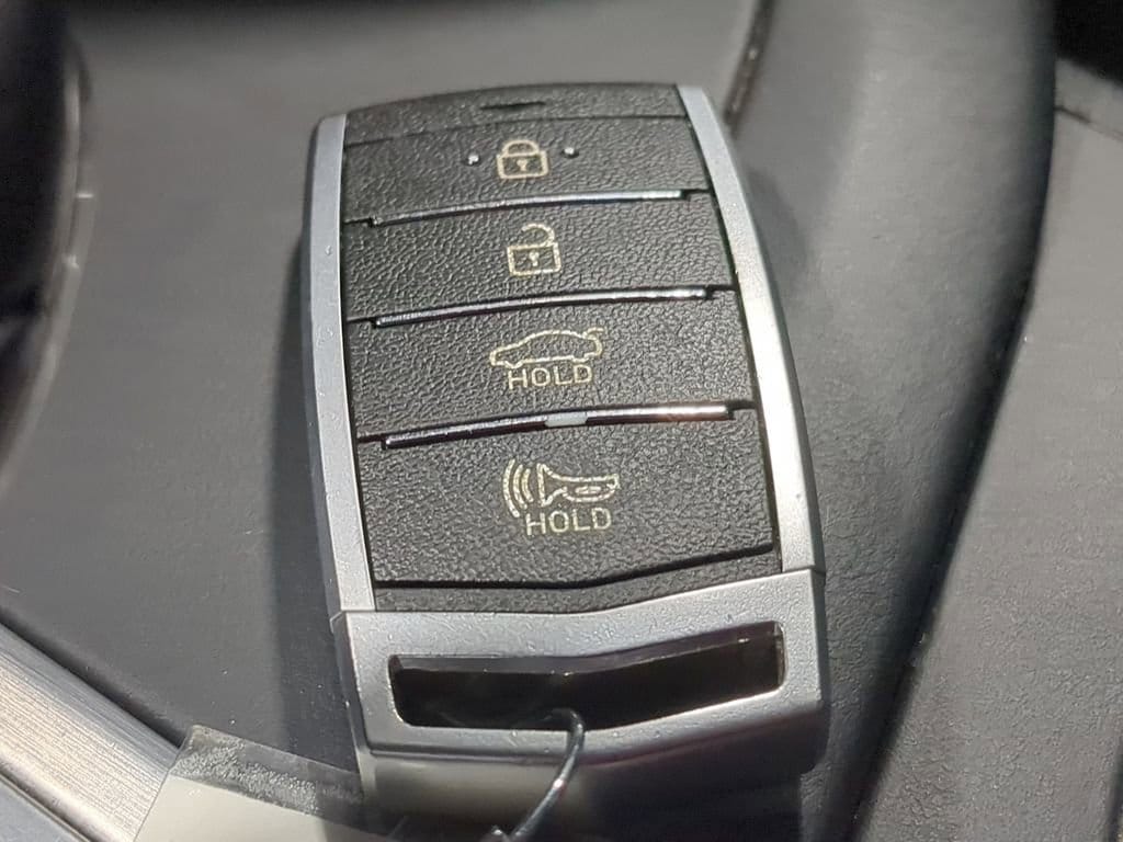 Thumbnail: 2019 Genesis G70 - 40