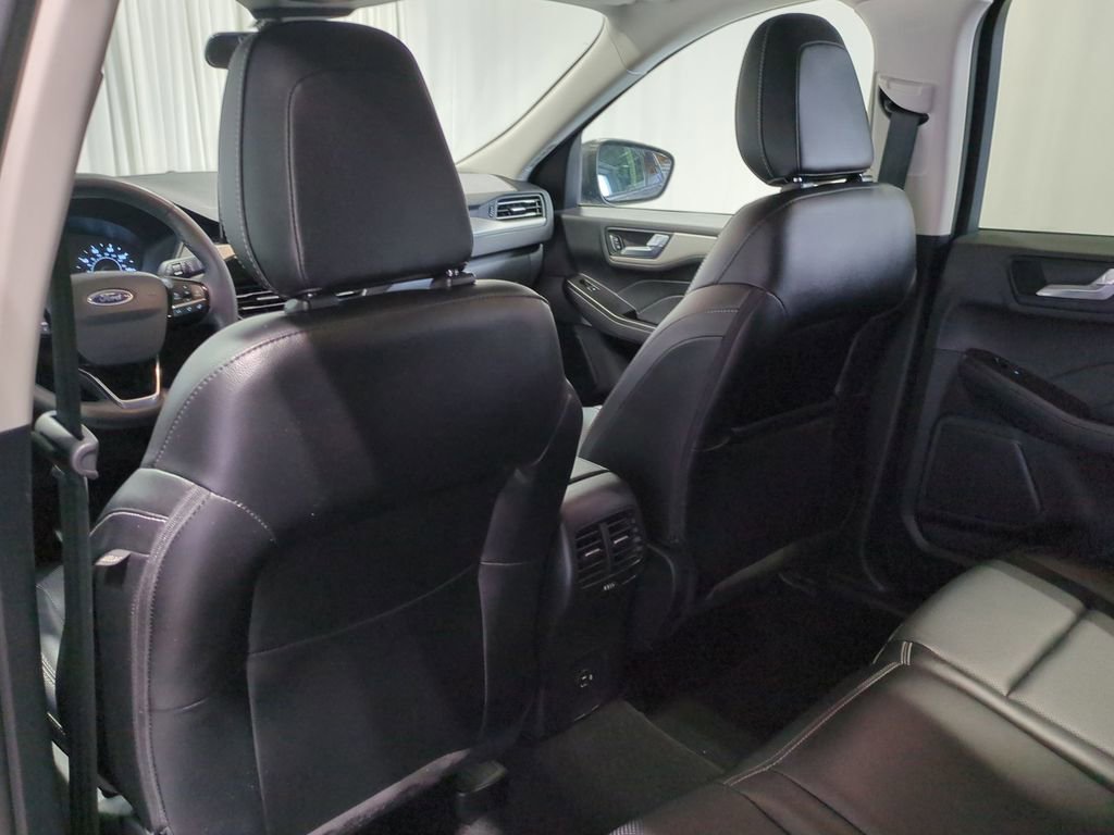 Thumbnail: 2022 Ford Escape - 20