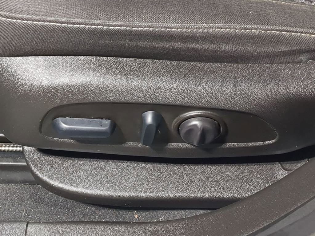 Thumbnail: 2023 GMC Acadia - 30